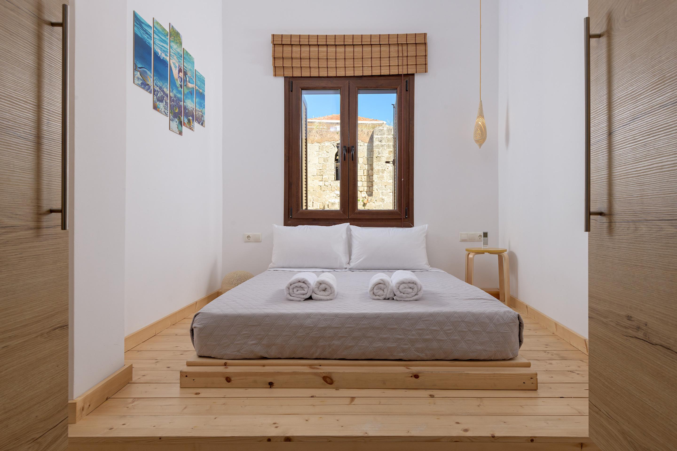 Alley 7, Old Town 3* Rhodes City